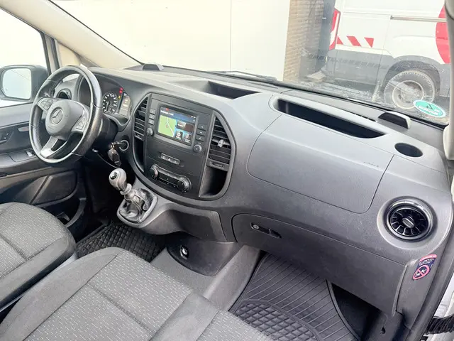 Mercedes-Benz Vito 116 1.9 CDI 2023 Diesel 9