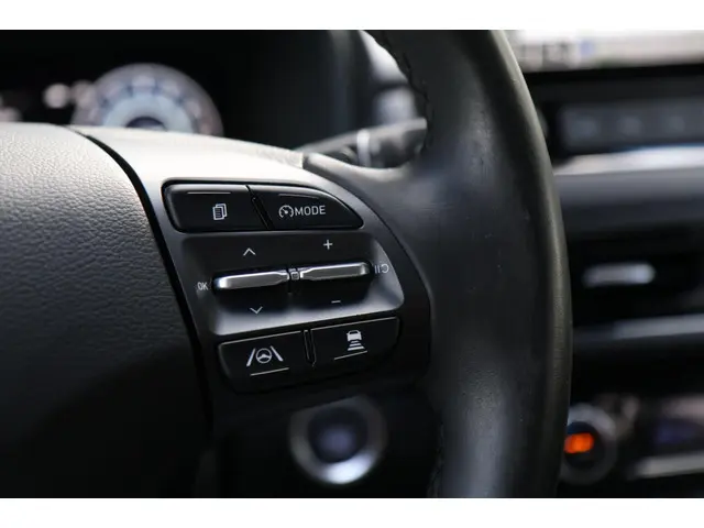 Hyundai Kona 1.6 Turbo 197 Pk 4WD Uniek! 2022 Benzine 20