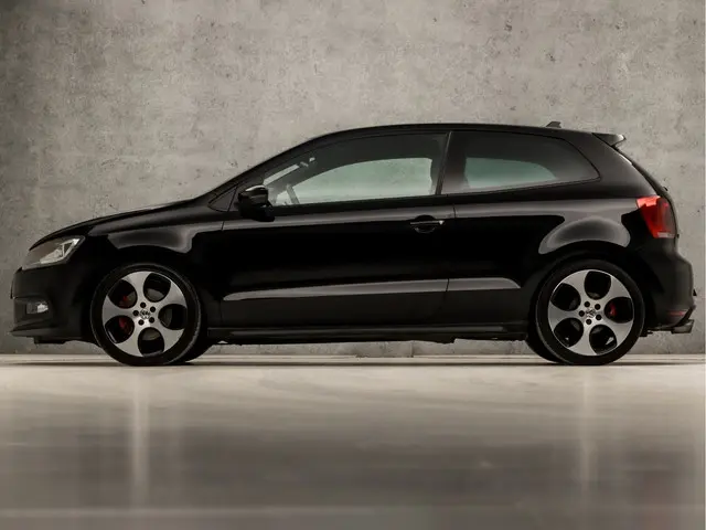 Volkswagen Polo 2