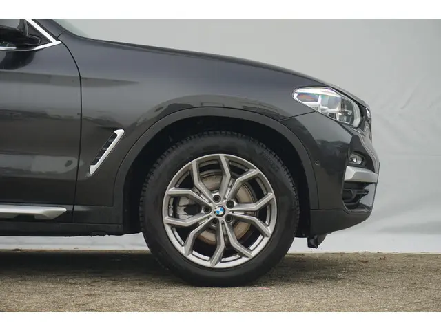 BMW X3 sDrive18d 2019 Diesel 6