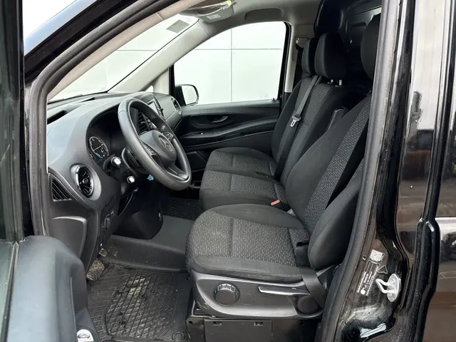 Mercedes-Benz eVito 112 2023 Elektrisch 8