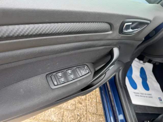 Renault Mégane Estate 1.2 TCe Limited 2017 Benzine 10