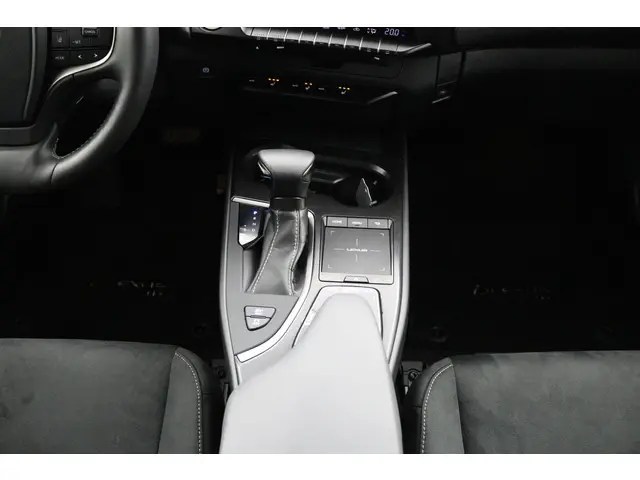 Lexus UX 250h Business Line 2022 Hybride Benzine 26