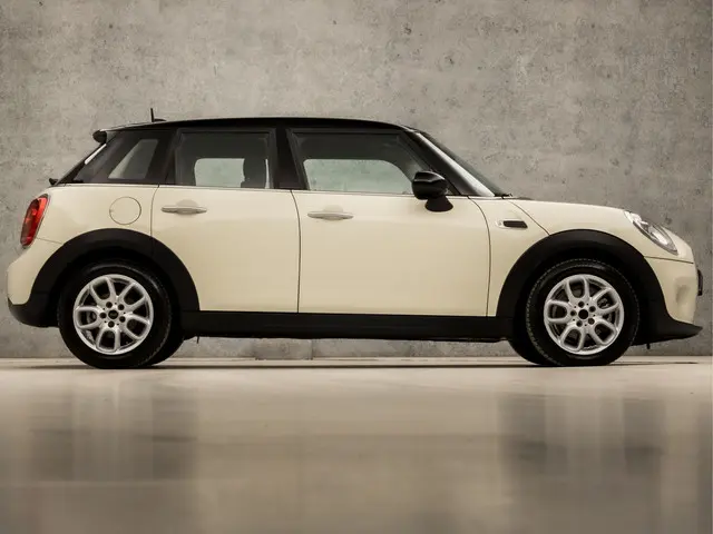 MINI Cooper Mini 1.5 Pepper 2018 Benzine 4