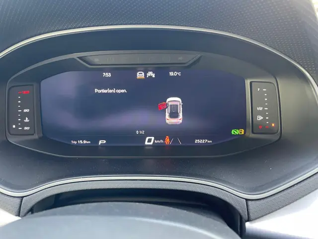 SEAT Arona 1.0 TSI FR Business Connect 2024 Benzine 10