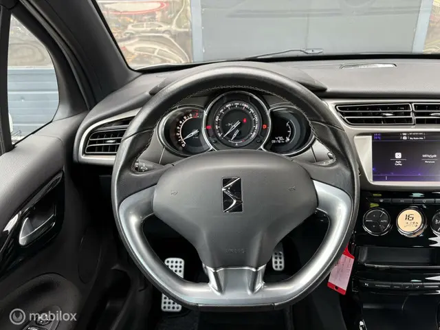 DS DS 3 1.2 PureTech Business 2018 Benzine 11
