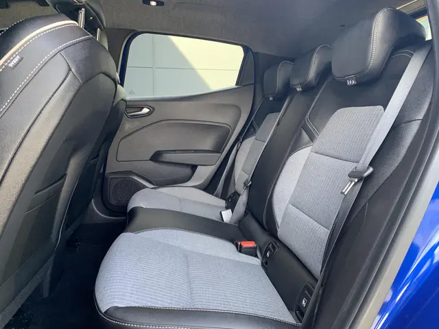 Renault Clio 1.0 TCe 90 GPF techno 2025 Benzine 8