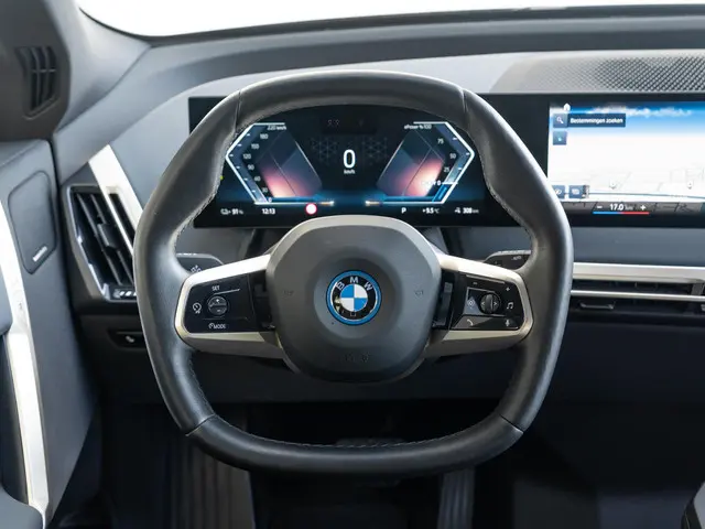 BMW iX xDrive40 2022 Elektrisch 8