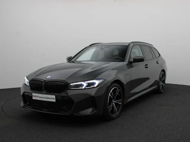 BMW 3 Serie 330e Touring 2022 Hybride Benzine 19