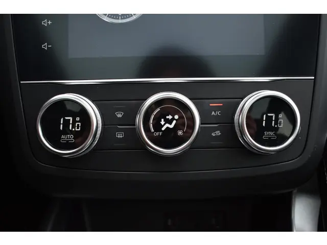 Renault Kadjar TCe 140 EDC Intens 2018 Benzine 18
