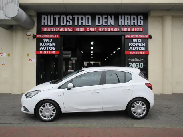 Opel Corsa 1.4 Favourite 5 Deurs Airco PDC 2018 Benzine 5