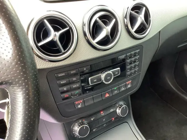 Mercedes-Benz B-Klasse 180 Ambition 2012 Benzine 25