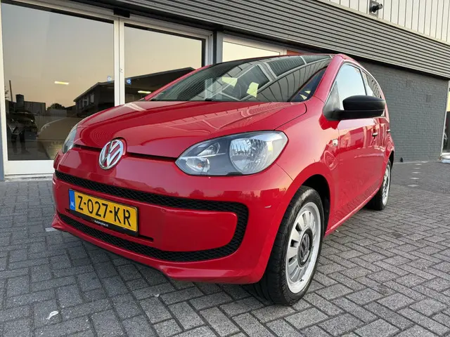 Volkswagen up! 1.0 take up! BlueMotion 2014 Benzine 11