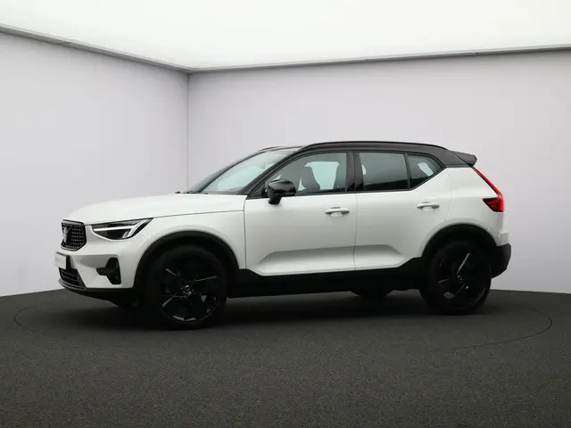 Volvo XC40 B4 197PK Plus Black Edition 2025 Benzine 15