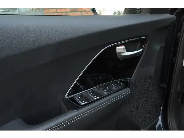 Kia e-Niro DynamicLine 64 kWh 2020 Elektrisch 14