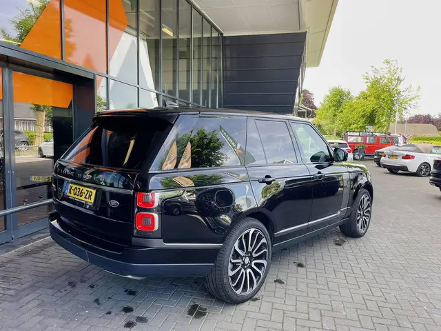 Land Rover Range Rover 3