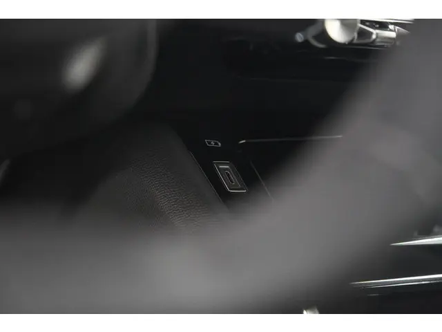 Peugeot 208 PureTech 100 Allure 2024 Benzine 45