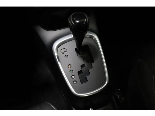 Toyota Yaris 1.5 Hybrid Aspiration, 2017 Hybride Benzine 17