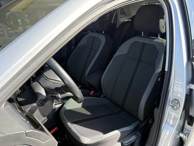 Volkswagen Polo 1.0 TSI Style 2022 Benzine 12