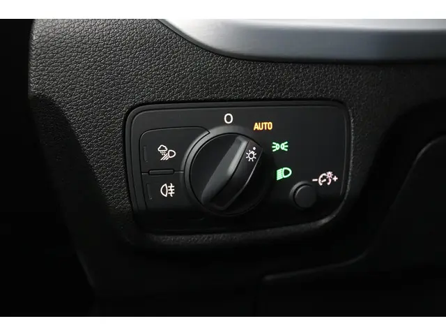 Audi Q2 30 TFSI epic 2020 Benzine 31