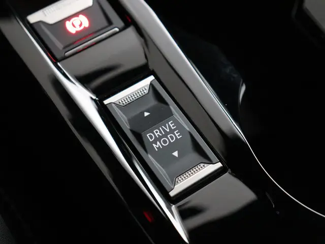 Peugeot e-2008 EV GT 50 kWh 2020 Elektrisch 20