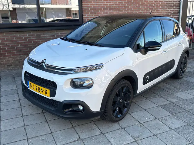 Citroën C3 1.2 PureTech Shine 2017 Benzine 2