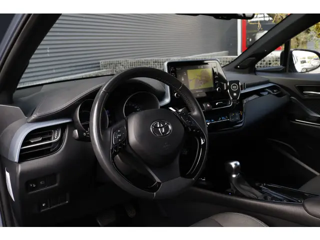 Toyota C-HR 1.8 Hybrid Style 2021 Hybride Benzine 12
