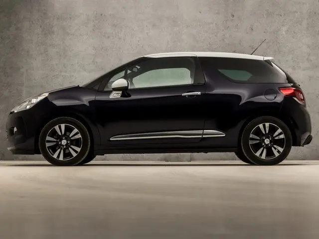 Citroën DS3 1.2 VTi So Chic 2014 Benzine 2