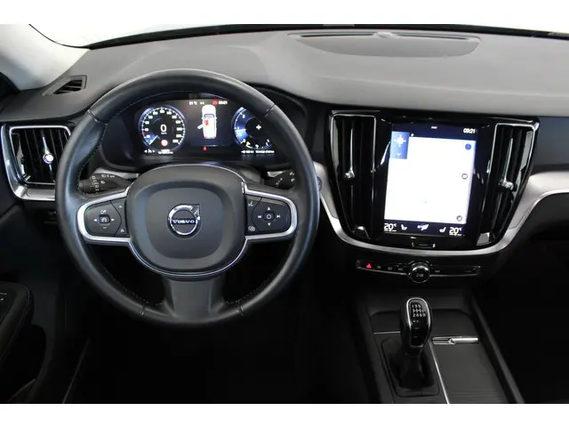 Volvo V60 2.0 D4 Momentum 2019 Diesel 14