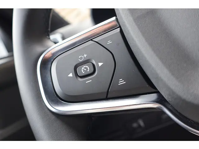 Volvo XC40 Recharge Plus 2022 Elektrisch 32