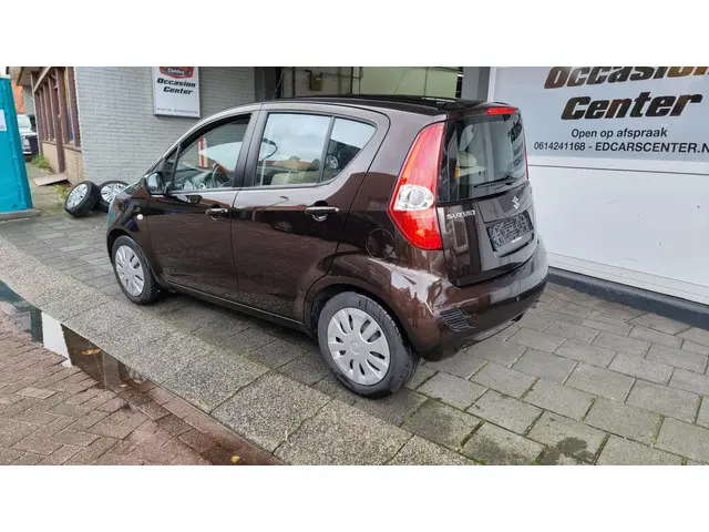 Suzuki Splash 1.2 Comfort vol leer 2013 Benzine 10