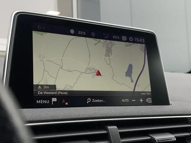 Peugeot 3008 1.2 PureTech GT Line 2017 Benzine 17