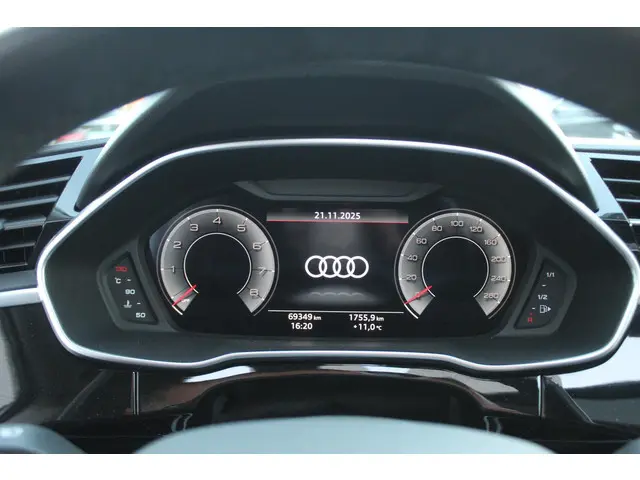 Audi Q3 35 TFSI Advanced edition 2024 Benzine 16