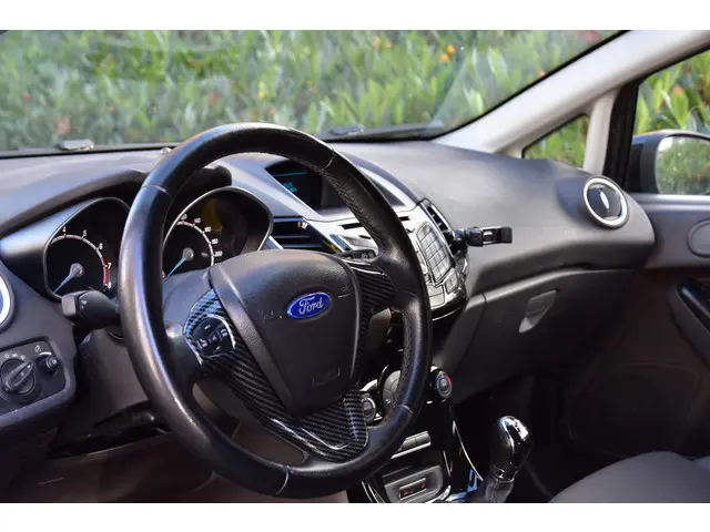 Ford Fiesta 1.0 EcoBoost Sport 2013 Benzine 6