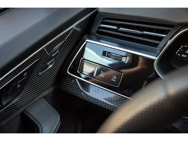 Audi Q7 4.0 TFSI SQ7 quattro 2022 Benzine 23