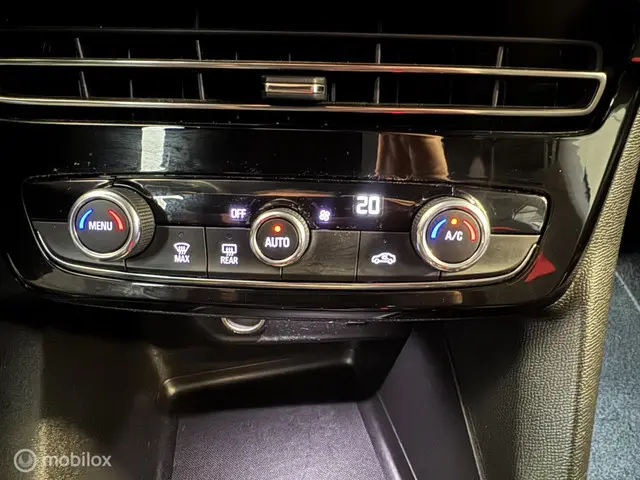 Opel Mokka-e GS Line 50-kWh 11kw bl. 2022 Elektrisch 17