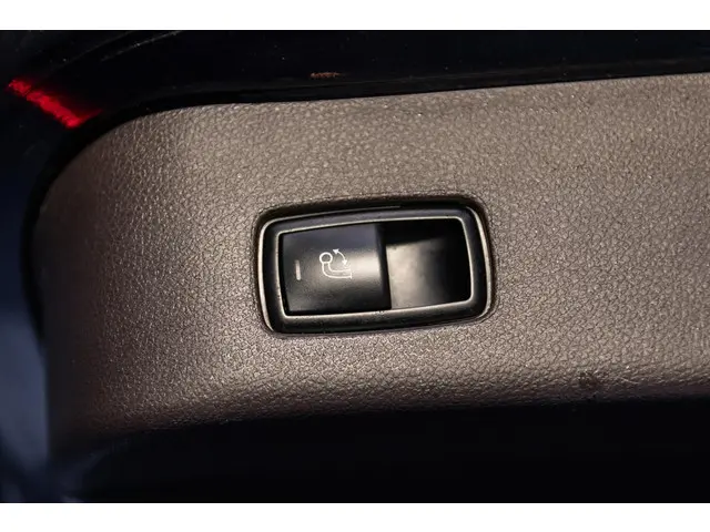 Mercedes-Benz GLE 500 e 4MATIC 2016 Hybride Benzine 45