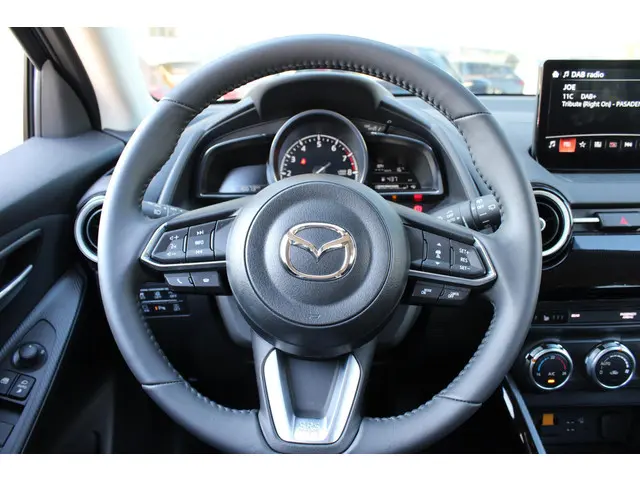 Mazda 2 1.5 e-SkyActiv-G 90 Exclusive-Line 2025 Benzine 17
