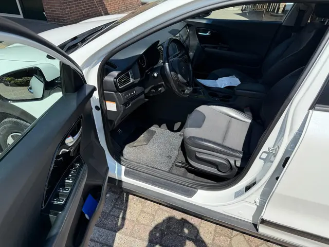 Kia Niro 1.6 GDi Hybrid DynamicLine 2018 Hybride Benzine 5