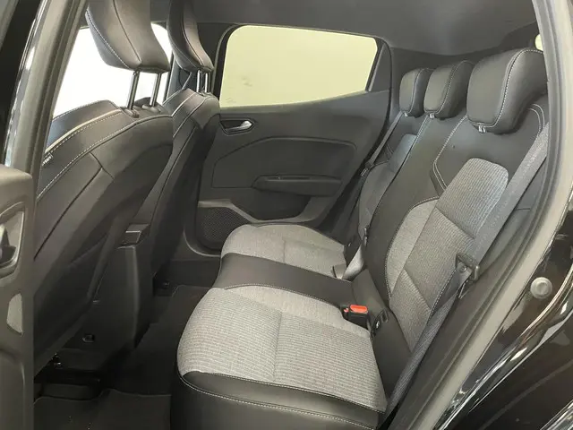 Renault Clio 1.0 TCe 90 GPF techno 2024 Benzine 7