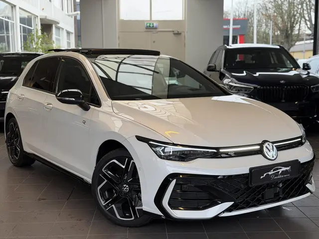 Volkswagen Golf 1.5 R Line 2025 Hybride Benzine 5