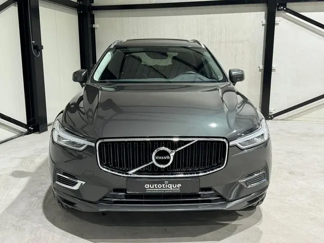 Volvo XC60 2.0 T8 AWD Momentum Pro 2020 Hybride Benzine 24