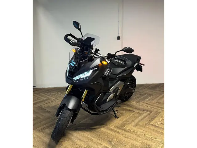 Honda NC 750 Scooter X-ADV KEYLESS LED 2022 Benzine 8