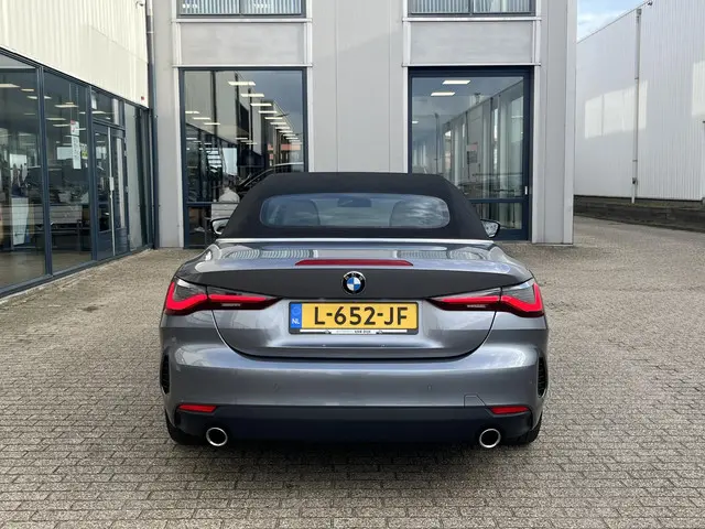 BMW 4 Serie Cabrio 420i High Executive 2021 Benzine 63