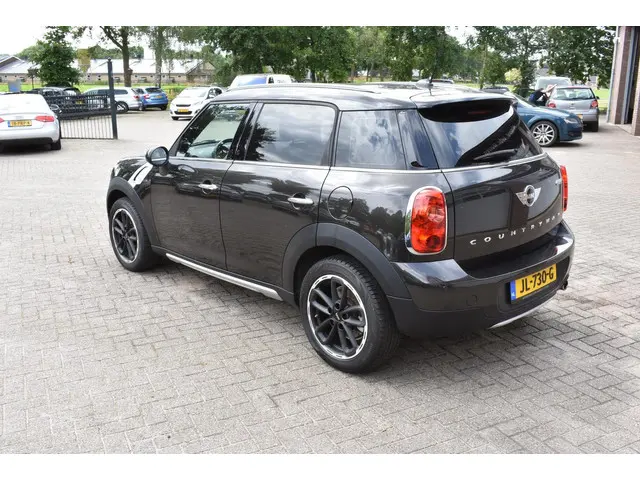 MINI Countryman Mini 1.6 Cooper Pepper 2016 Benzine 31