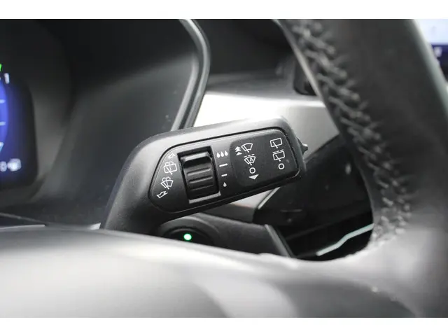 Ford Kuga 2.5 PHEV Titanium 2022 Hybride Benzine 24