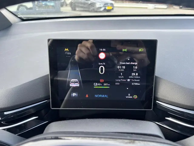 MG MG4 Electric Luxury 64 kWh 2024 Elektrisch 22