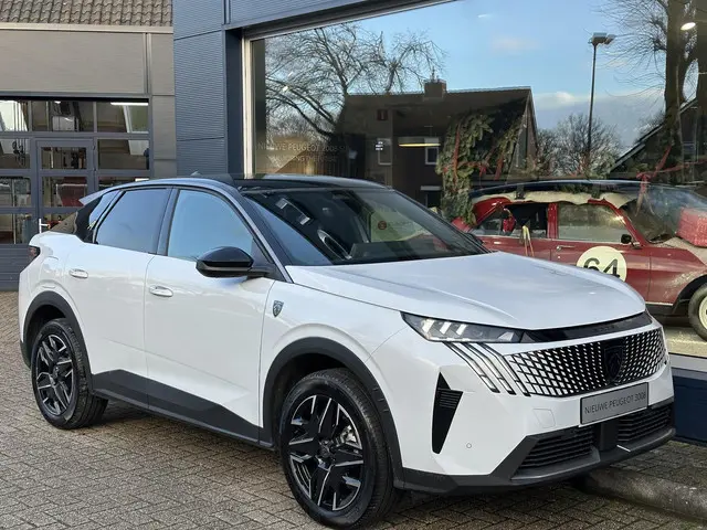 Peugeot 3008 1.2 Hybrid 145 PK GT 2025 Hybride Benzine 8