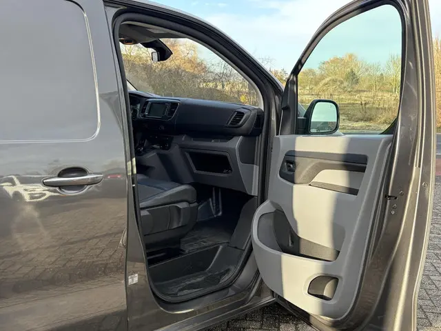 Peugeot Expert 2.0 BlueHDI 180 Long Premium 2020 Diesel 20