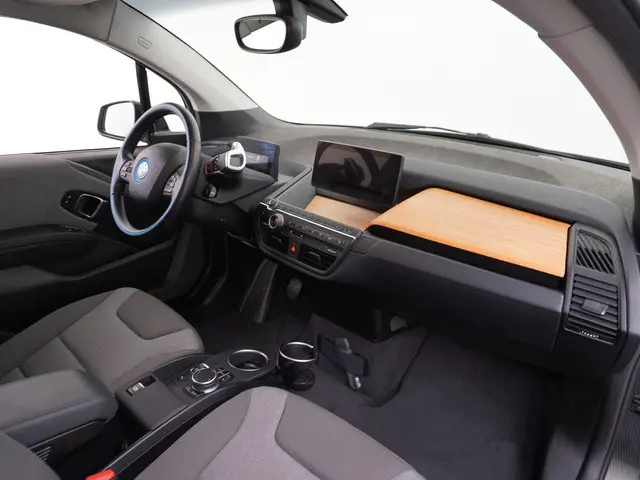 BMW i3 Basis iPerformance 94Ah 33 kWh 2018 Elektrisch 42